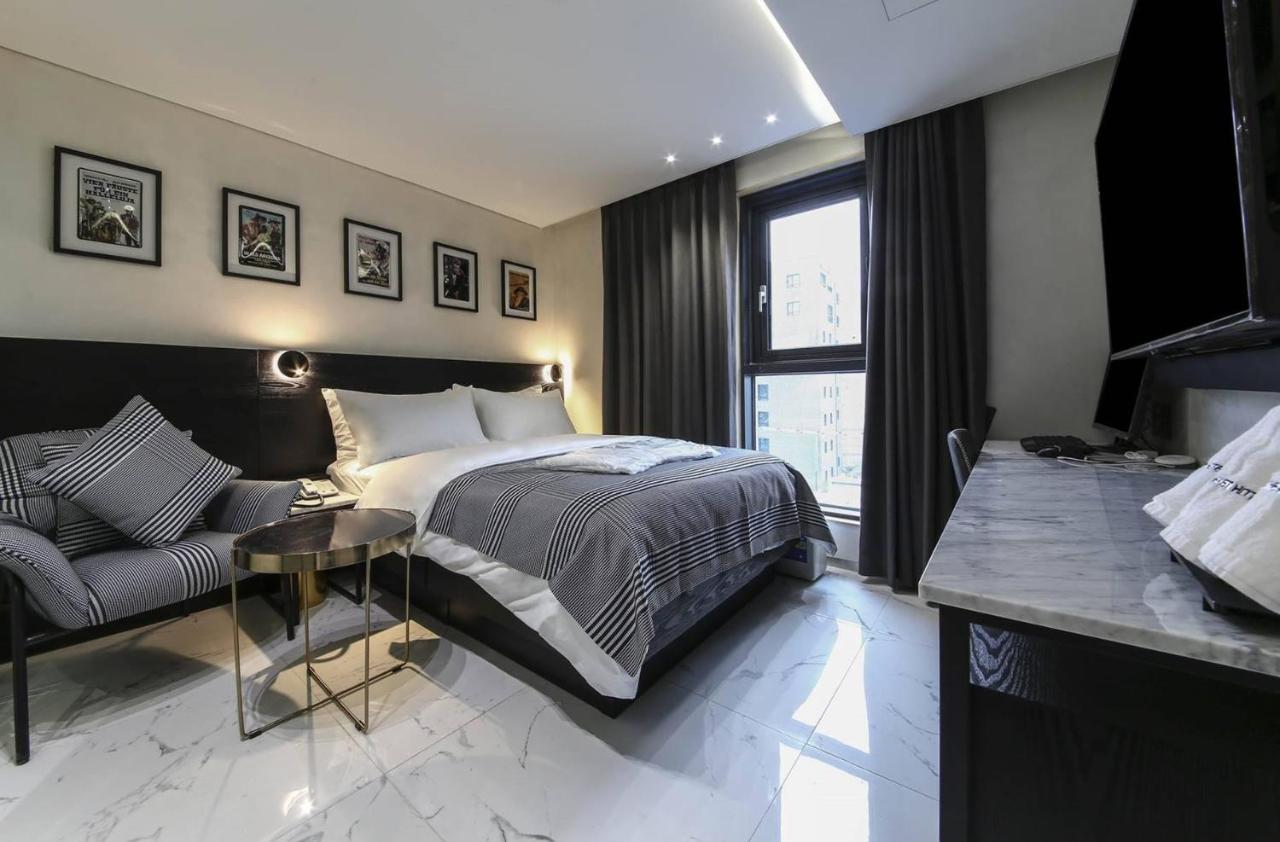 The Post Hotel Seoul Bagian luar foto