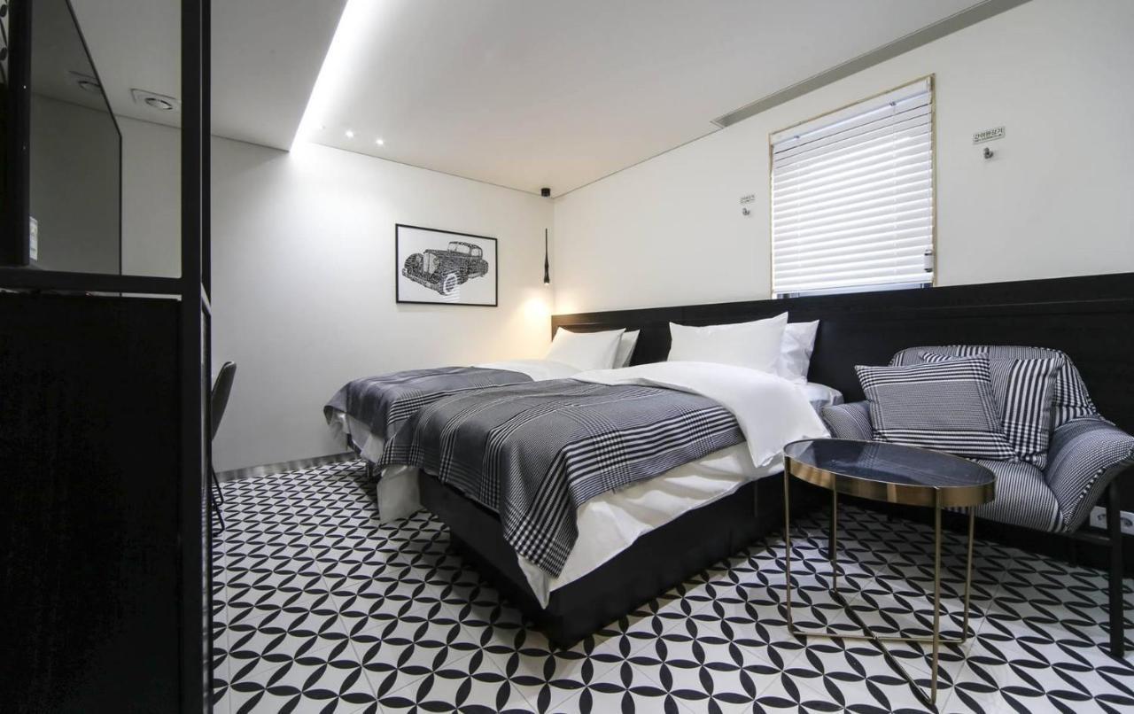 The Post Hotel Seoul Bagian luar foto